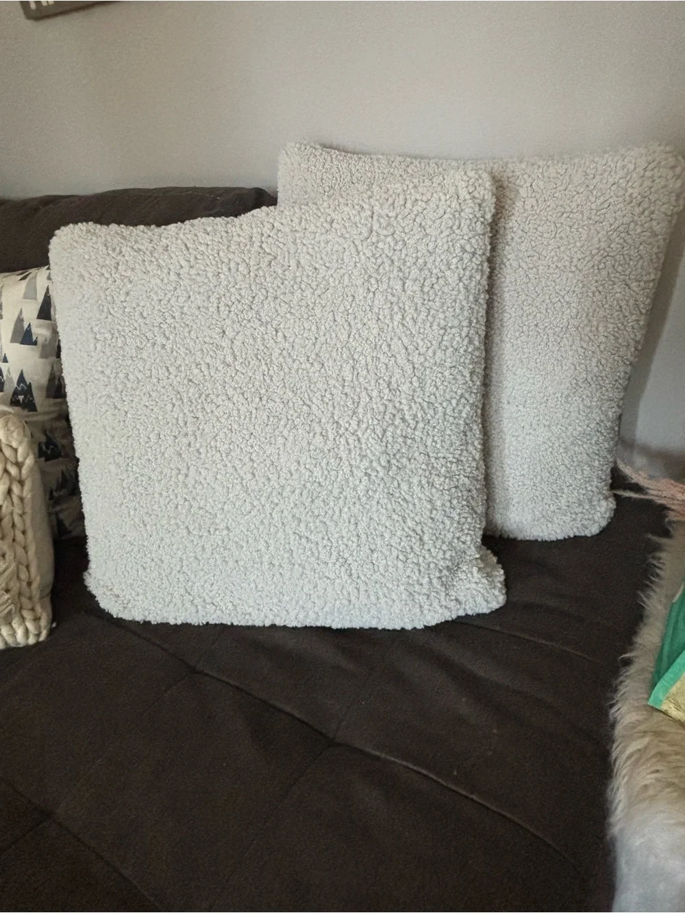 New Anthropologie Cozy Sherpa Throw Pillow Covers - Light Cream (Set of 2)